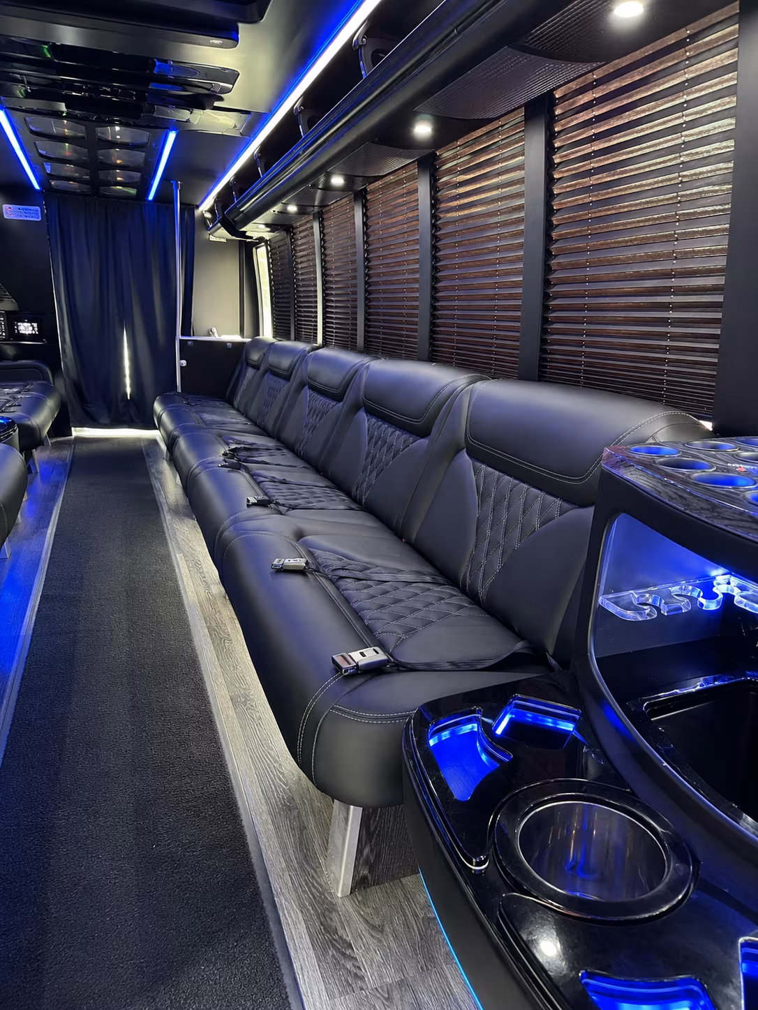 skagit valley tulip festival wine country party bus rental